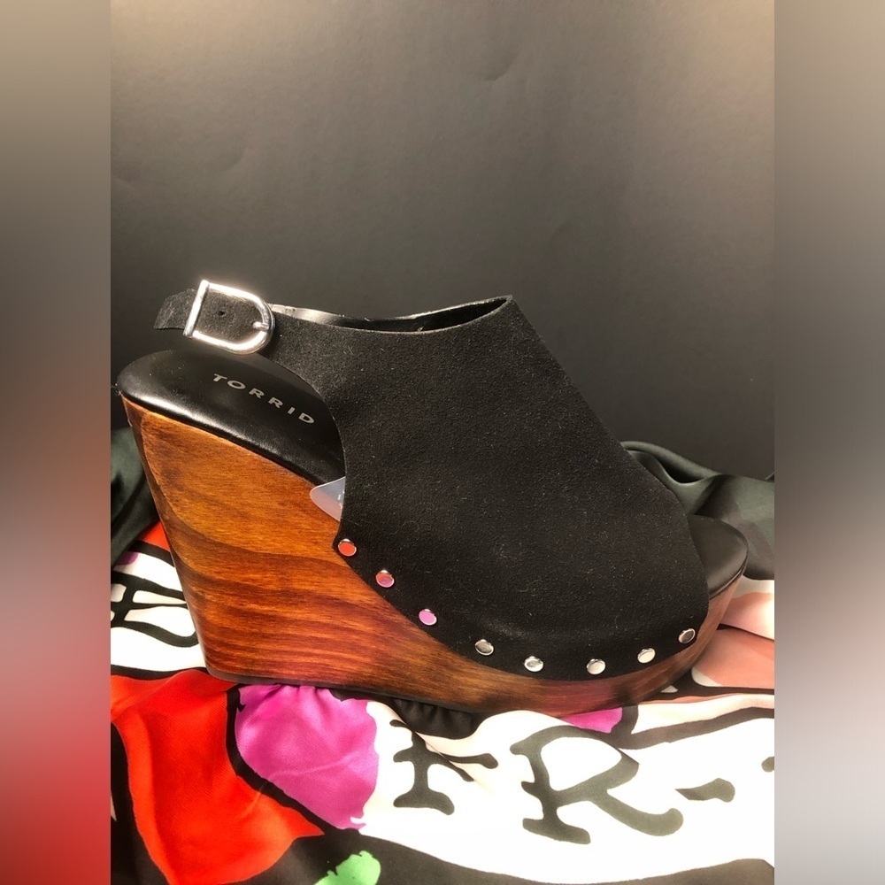 Torrid Black Wedge Sandals 9.5